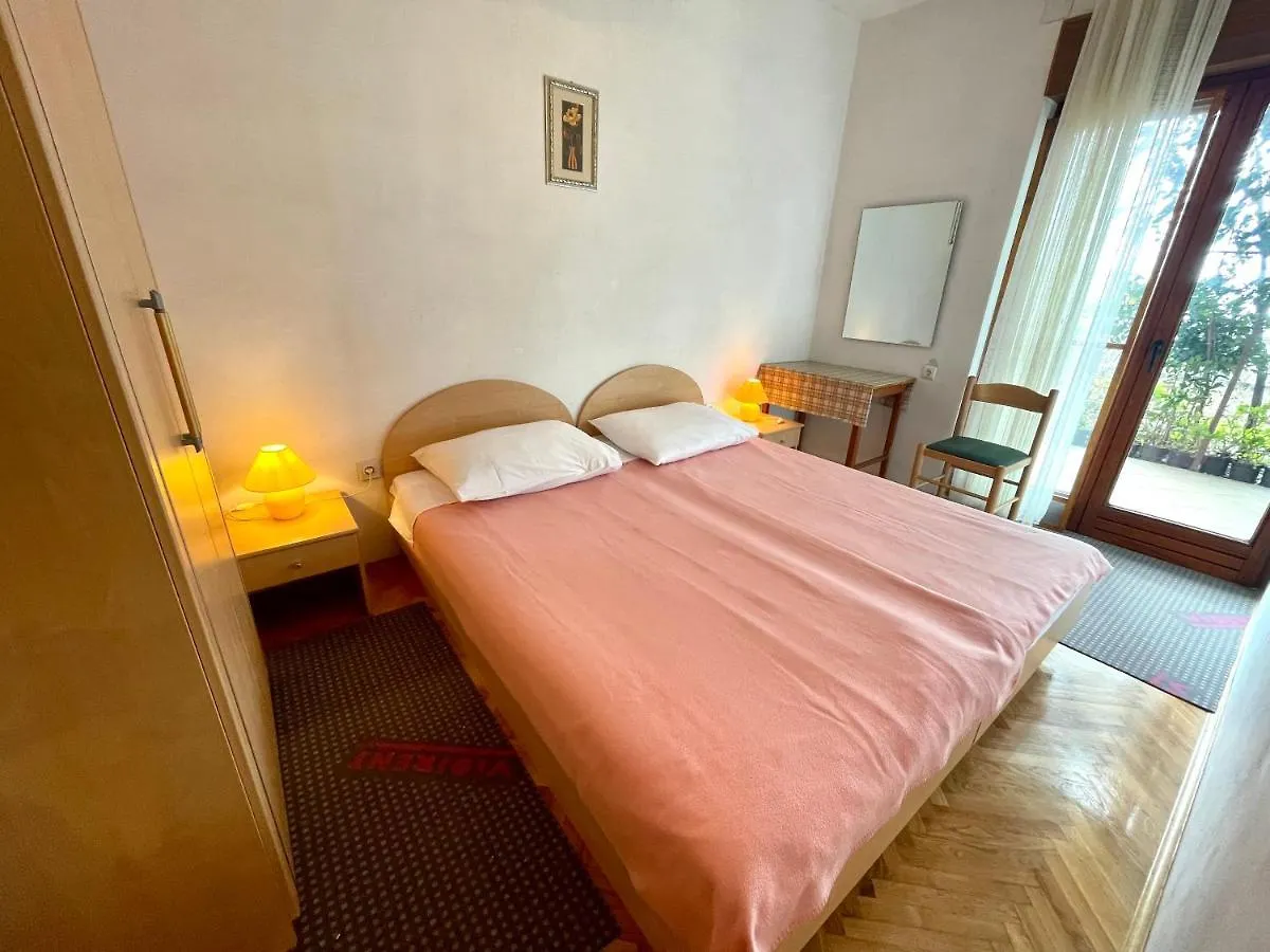 Apartment Apartmani Niro Dramalj
